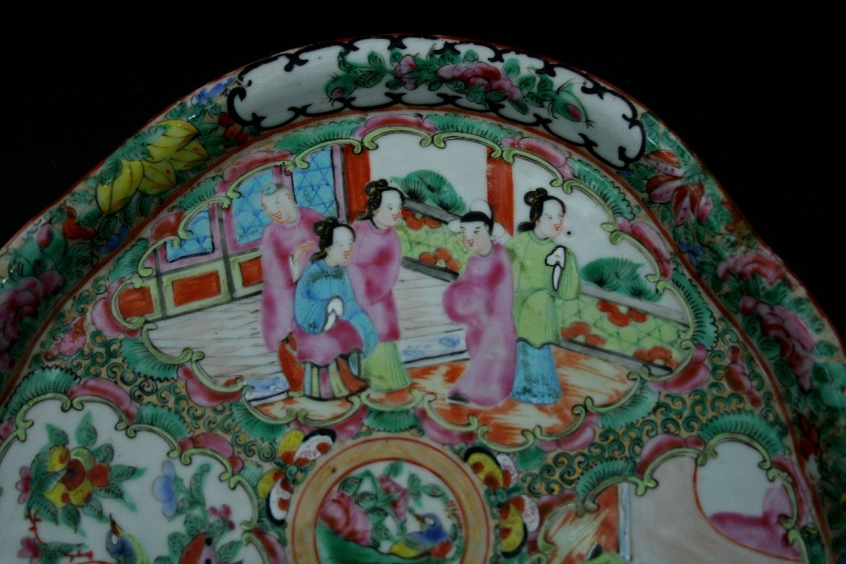 Antique Chinese Porcelain Tray. Canton Famille Rose Medallion.-photo-4