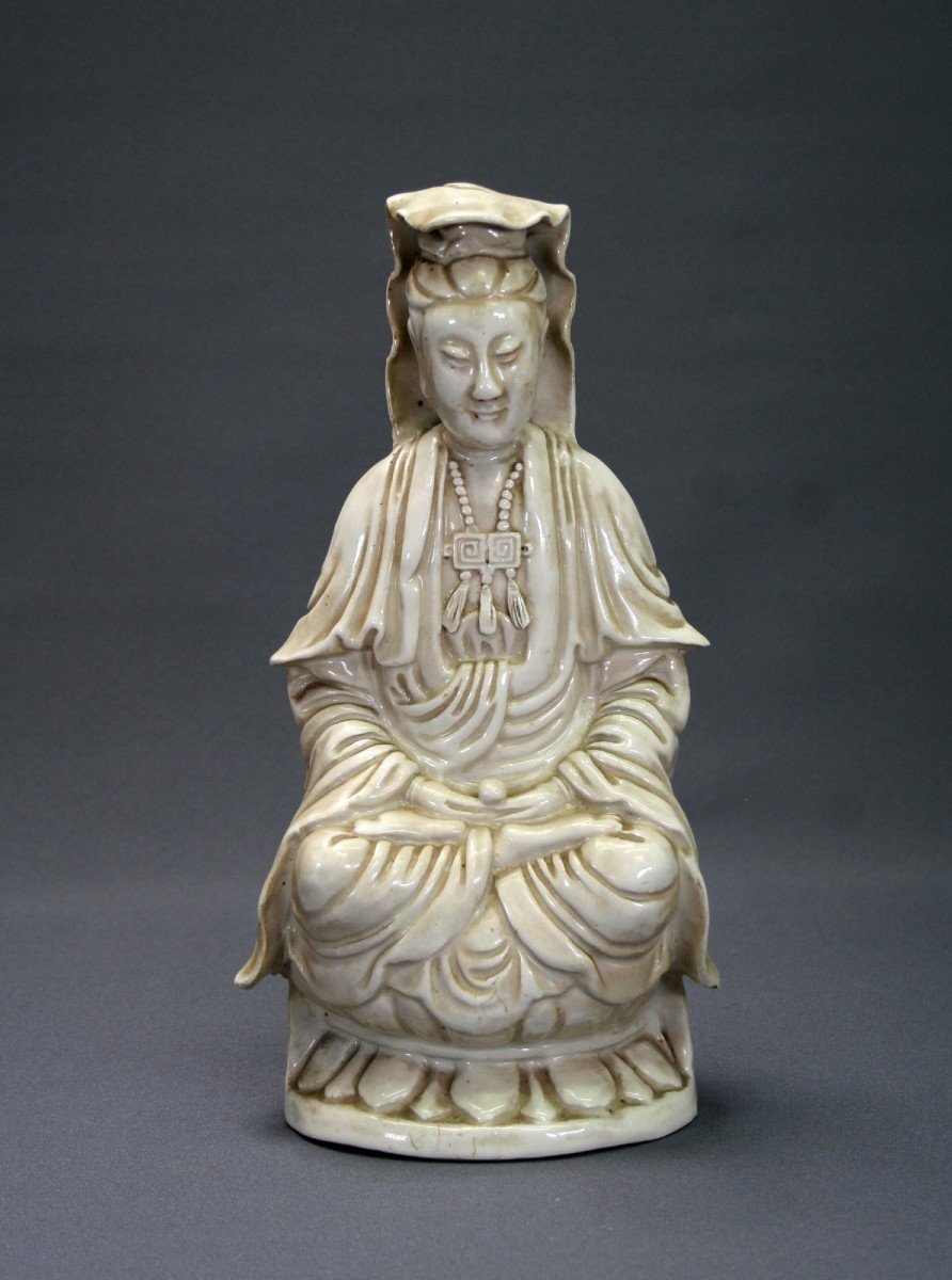 Ancienne Porcelaine Chinoise Blanc De Chine Guanyin Déesse De La Miséricorde
