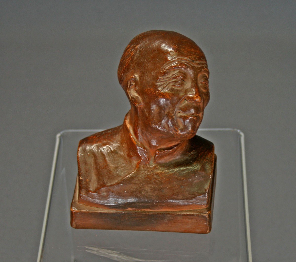 Gaston Hauchecorne (1880-1945) Buste d'Un Chinois En Terre Cuite Patiné. Signé Des Initiales.