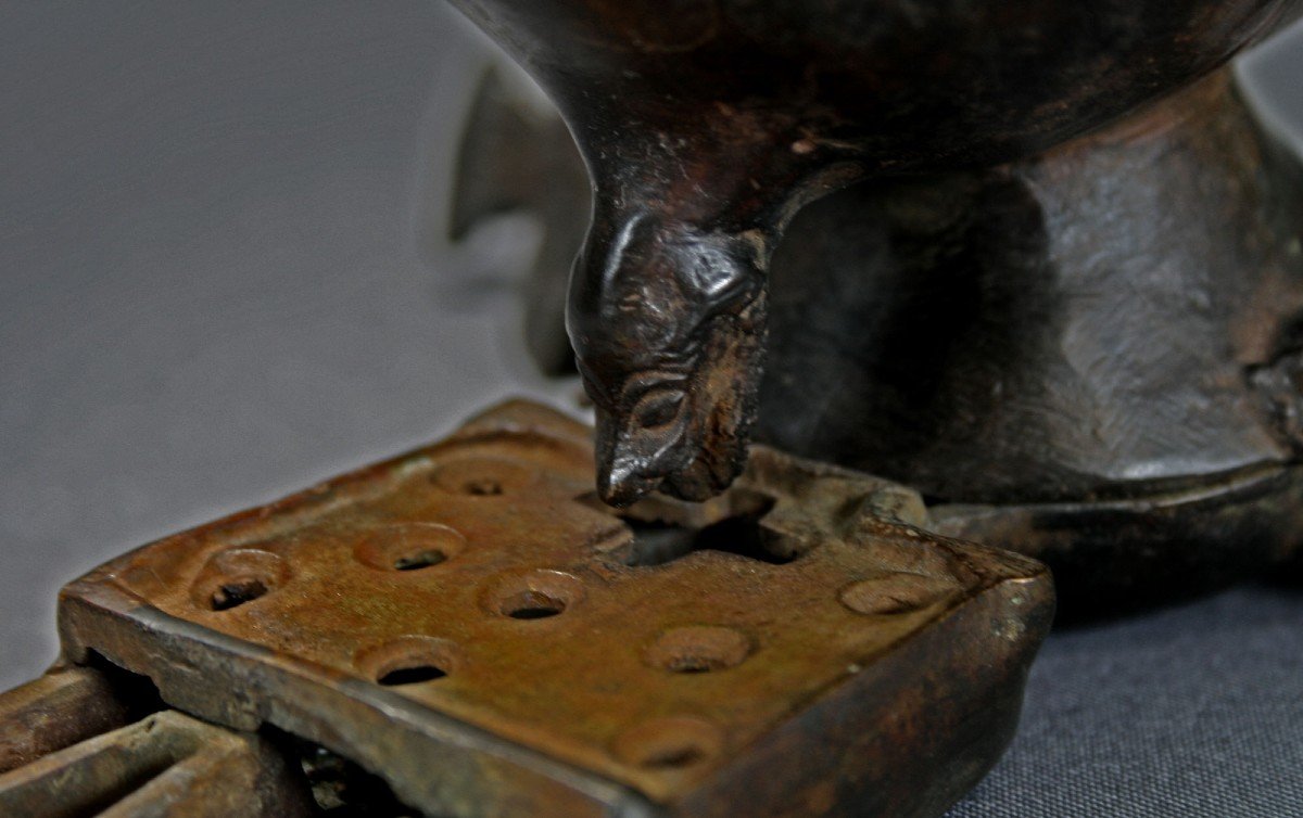 Antique Bronze Hanging Oil Lamp In The Form Of A Rooster Chicken. Mughal India. Indian-photo-6