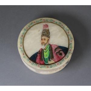 Ancienne Boîte Indienne En Albâtre Peinte Portrait Bahadur Shah Zafar Empereur Moghol