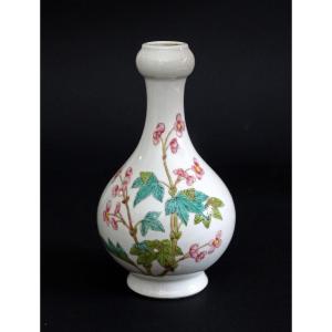 Vase En Porcelaine Chinoise Période Républicaine