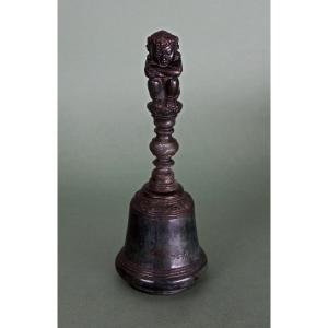 Cloche Rituelle Bouddhique en Bronze Khmer, Datée E.B. 2397 / A.D. 1854, Cambodge, XIXe siècle