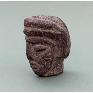 Tête Romane Française Ancienne en Pierre, Grès Rouge, XIe–XIIe Siècle