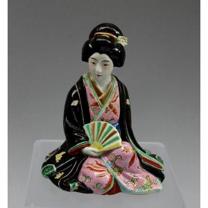 Antique Japanese Porcelain Geisha Figure With Fan, Meiji Period