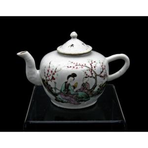 Small Antique Chinese Porcelain Teapot Republic