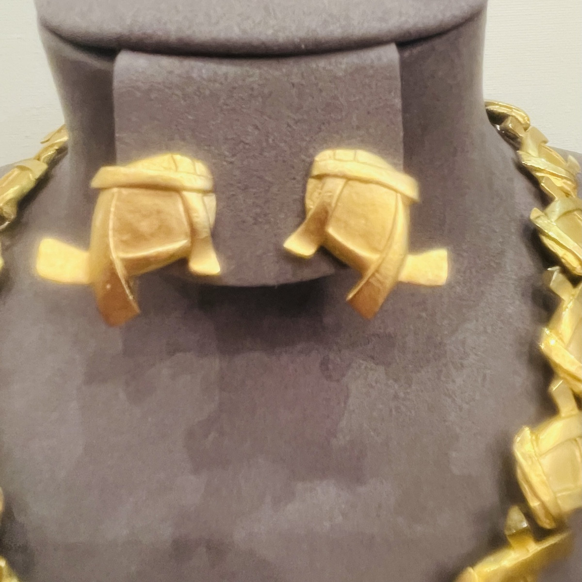 Guy Laroche, Necklace, Earrings And Brooch  -photo-3