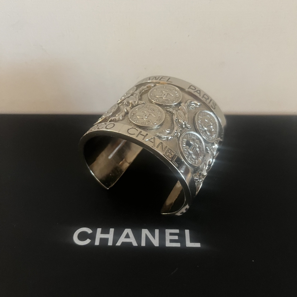 Chanel, Cuff Bracelet, Victoire De Castellane-photo-2