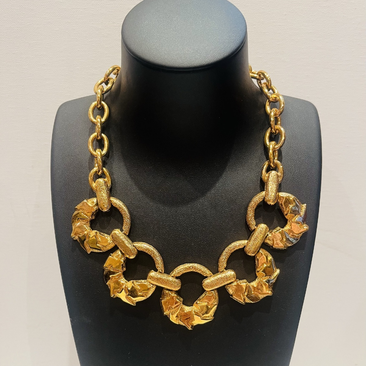 Guy Laroche, Gold Necklace 