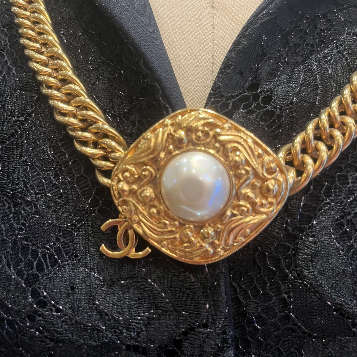 CHANEL, collier ceinture circa 1990.-photo-2