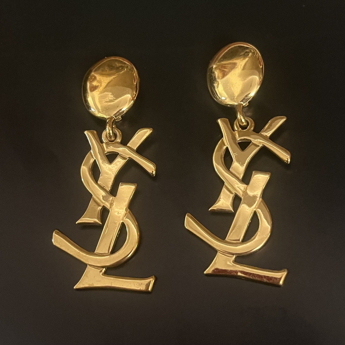 YSL, Yves SAINT LAURENT, boucles  d’oreilles.