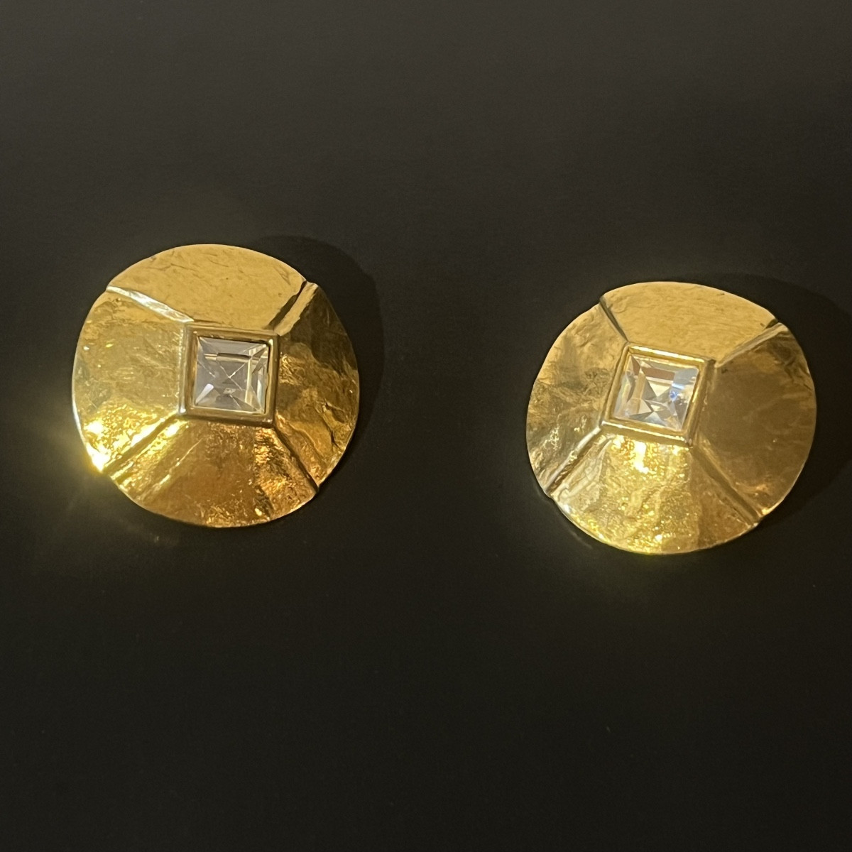 Yves Saint Laurent, paire de boucles d’oreilles -photo-2