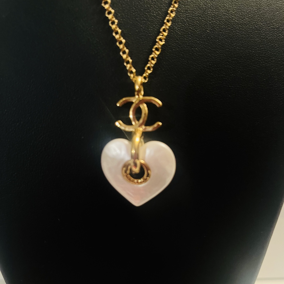 Chanel, collier cœur -photo-2