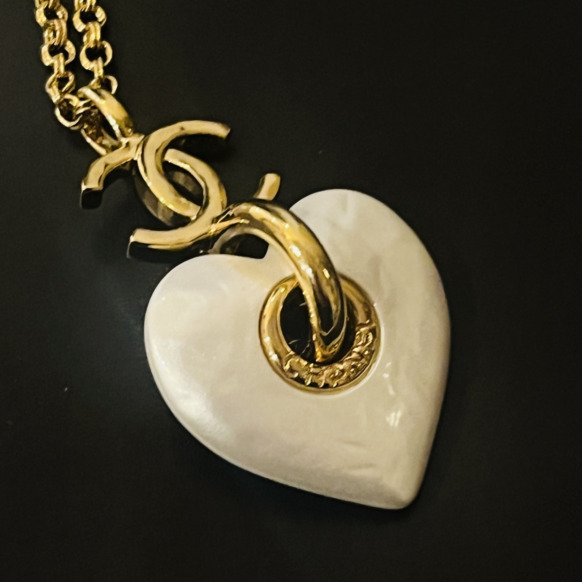 Chanel, collier cœur -photo-3