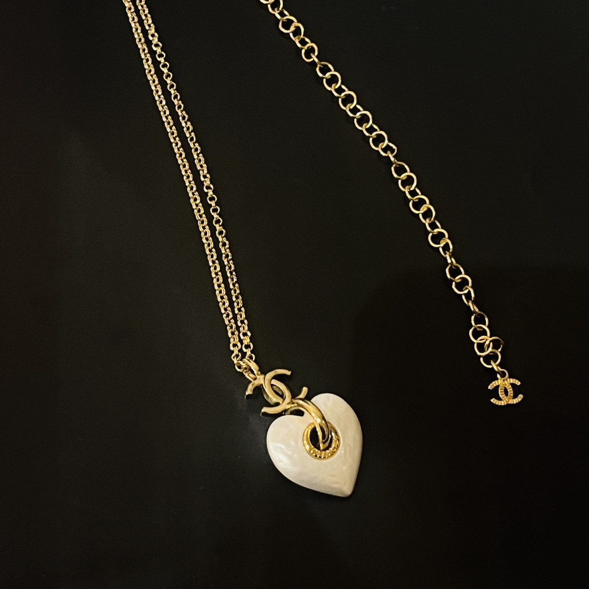 Chanel, collier cœur -photo-4