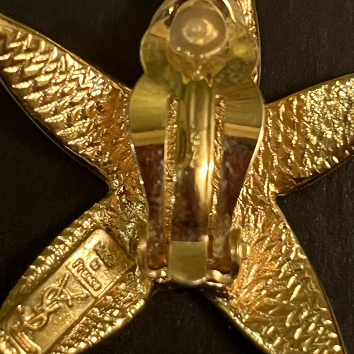 Yves Saint Laurent, paire de clips Étoiles de Mer.-photo-3