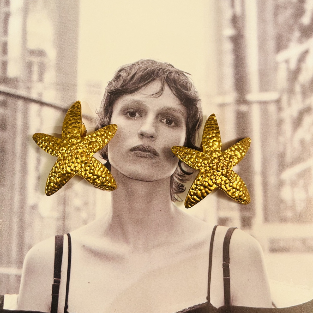 Yves Saint Laurent, paire de clips Étoiles de Mer.-photo-4