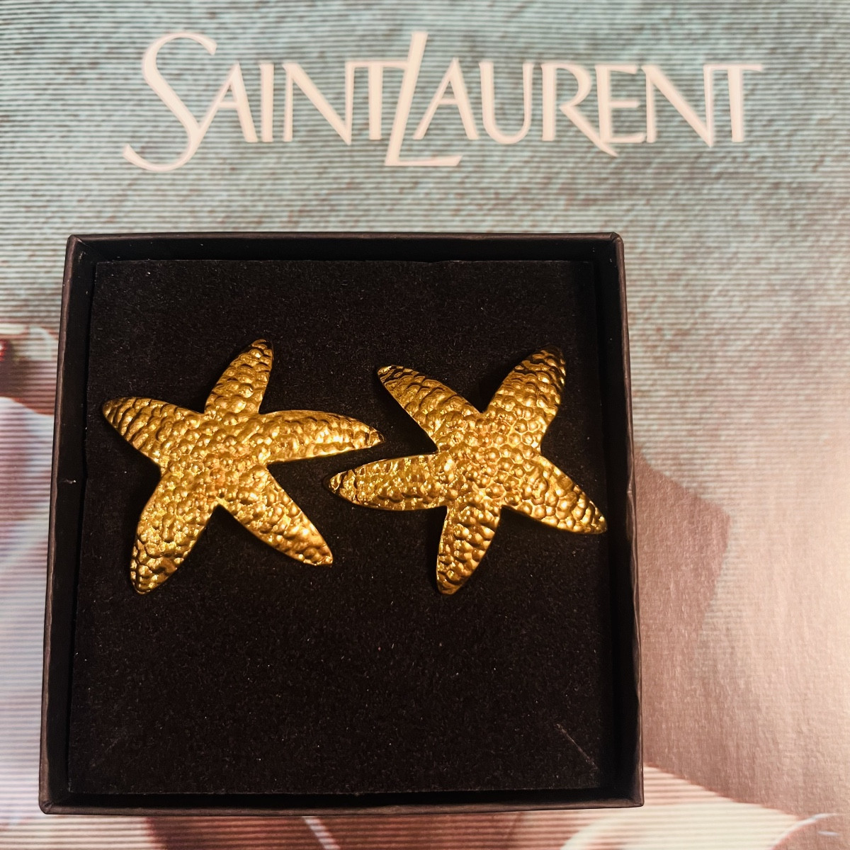 Yves Saint Laurent, paire de clips Étoiles de Mer.