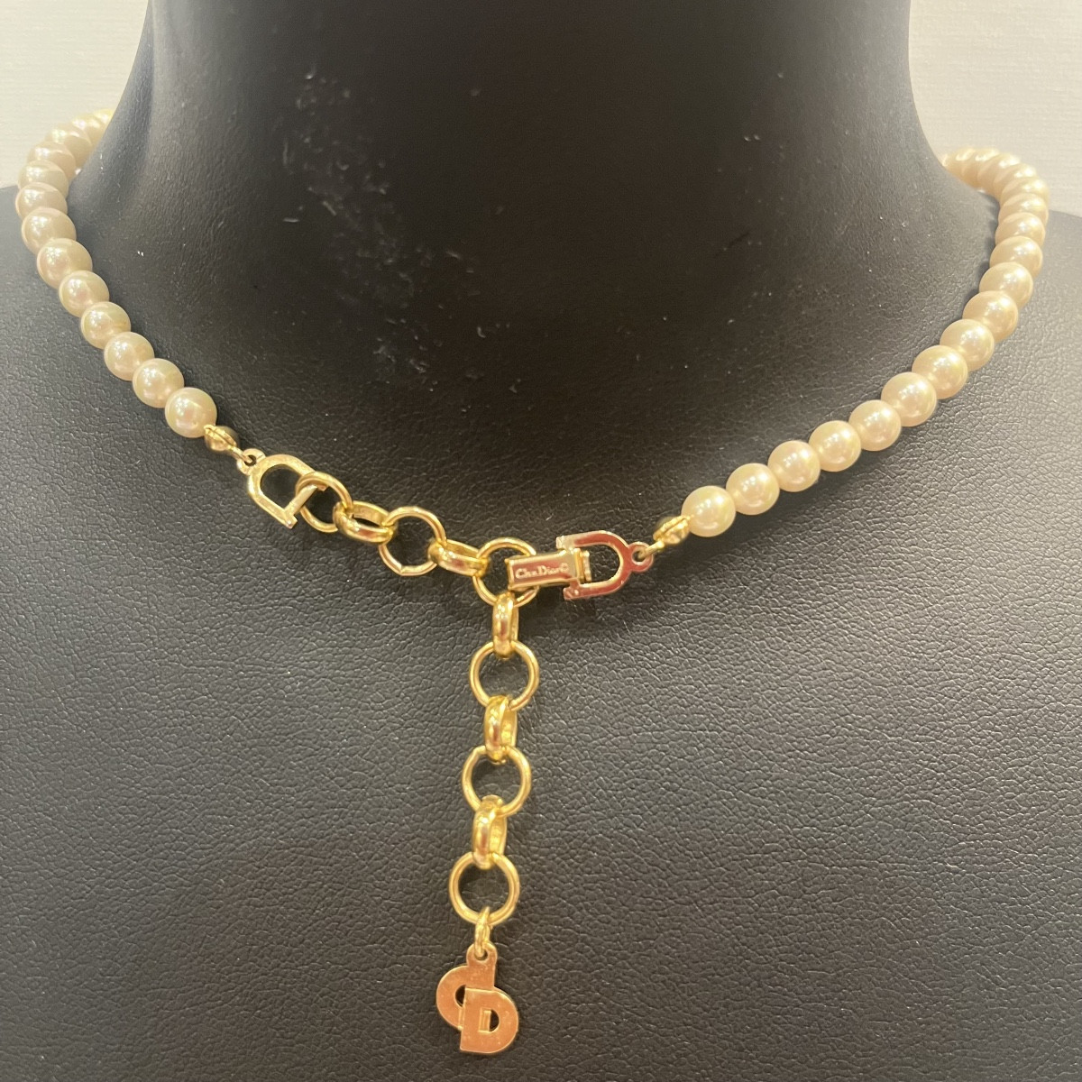 Christian Dior, Pearl Necklace.-photo-4