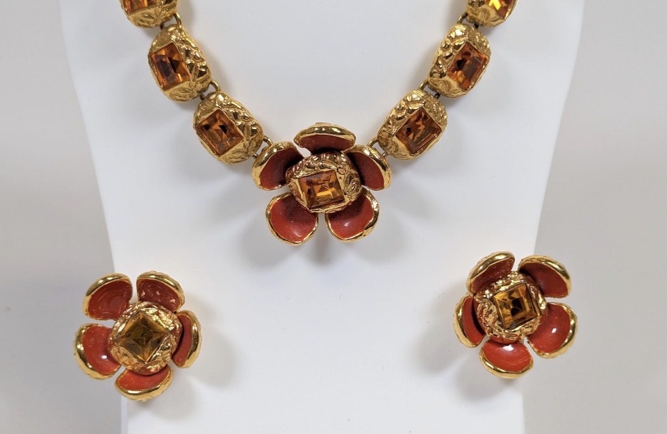 Yves Saint Laurent , parure vers 1990-2000-photo-2