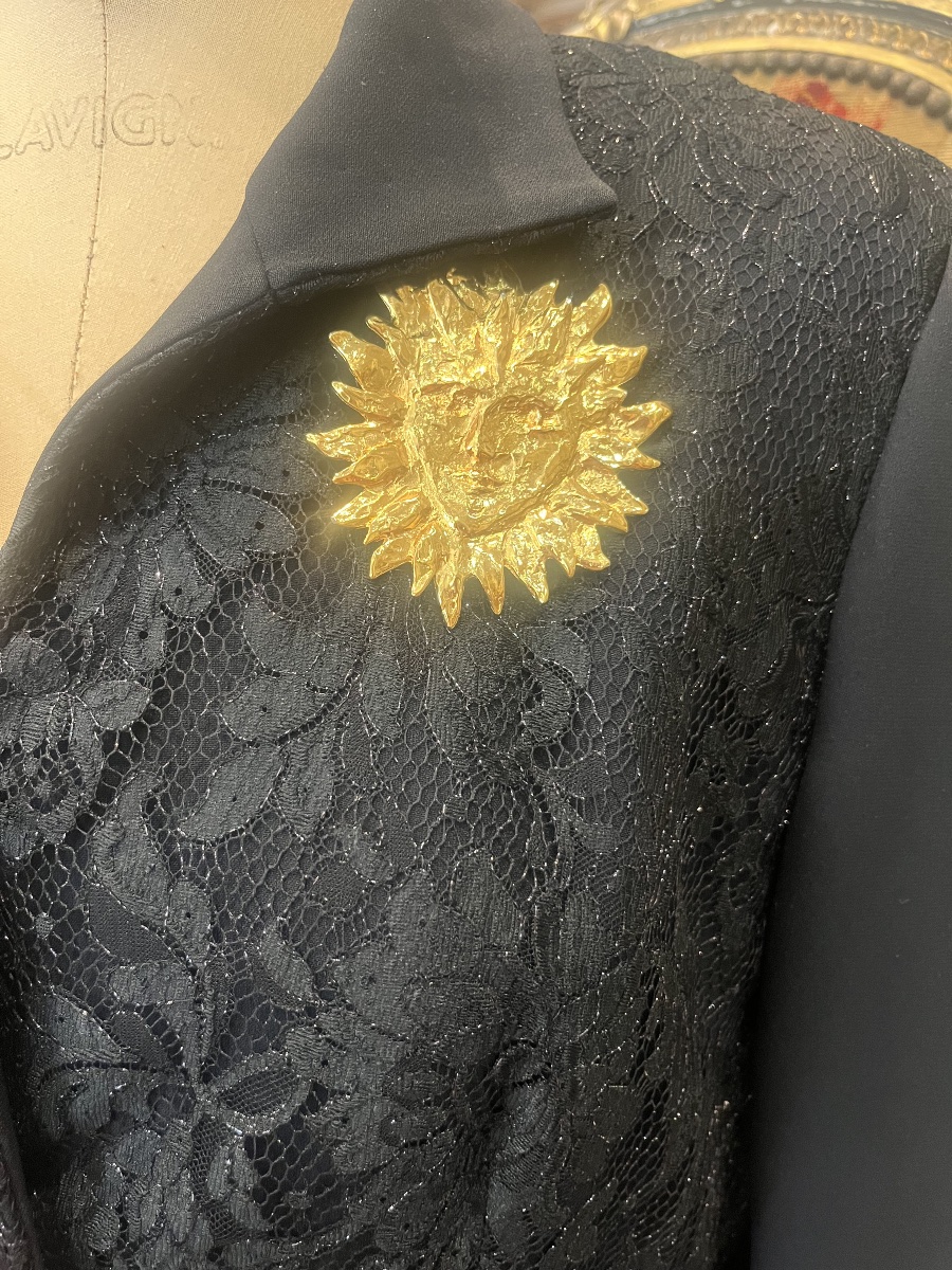 Yves Saint Laurent, Sun Face Brooch .-photo-3