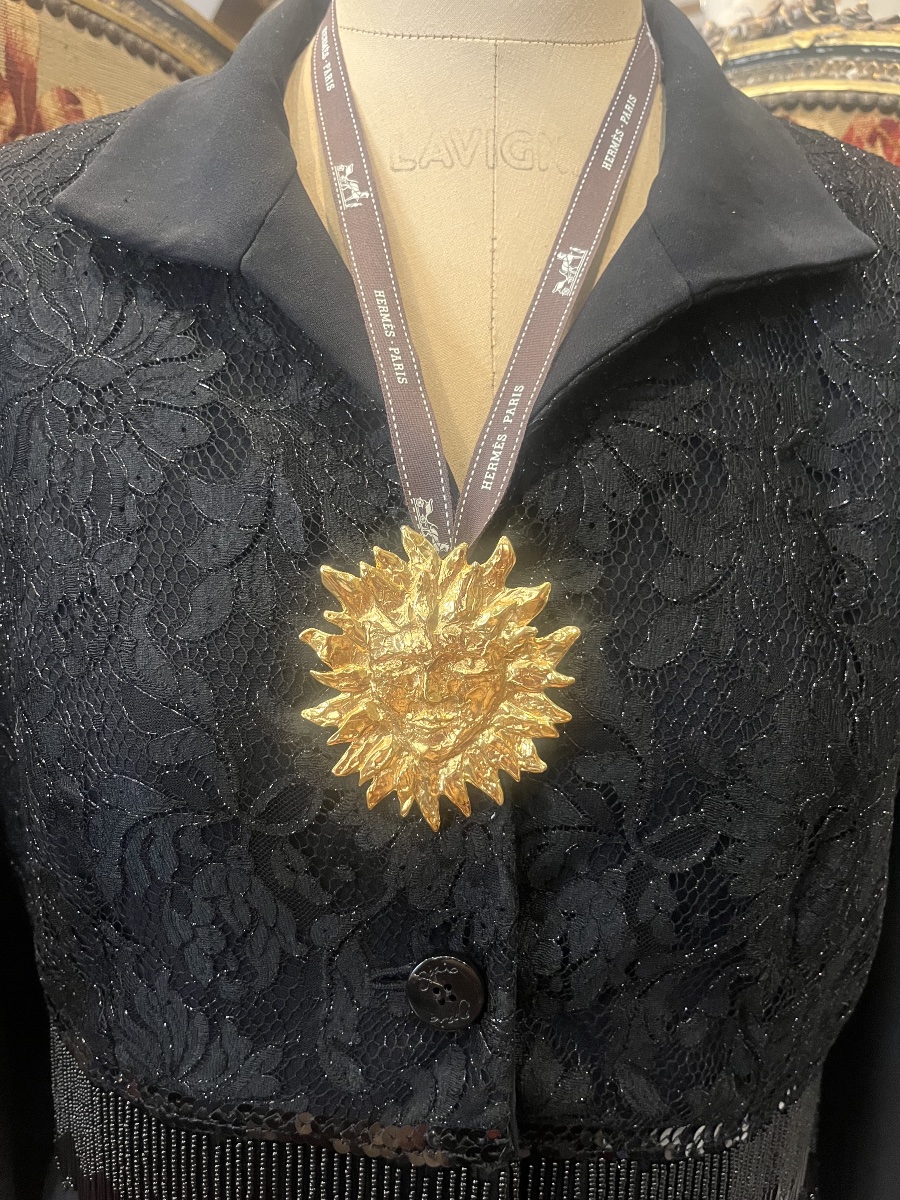 Yves Saint Laurent, Sun Face Brooch .-photo-4