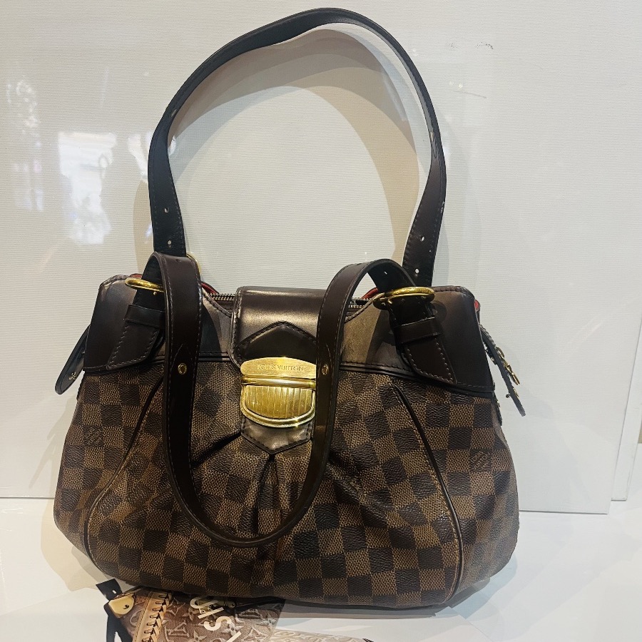 Louis Vuitton, Sistina Bag.-photo-3