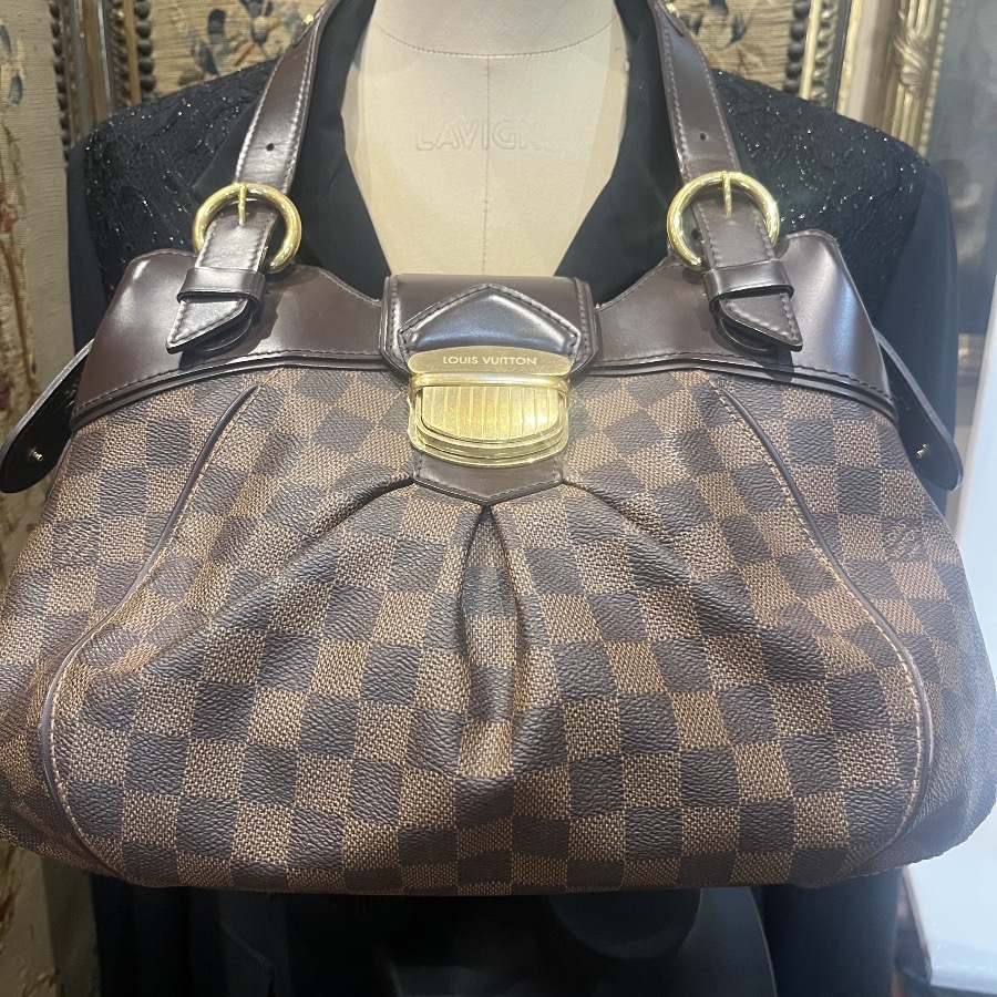 Louis Vuitton, Sistina Bag.