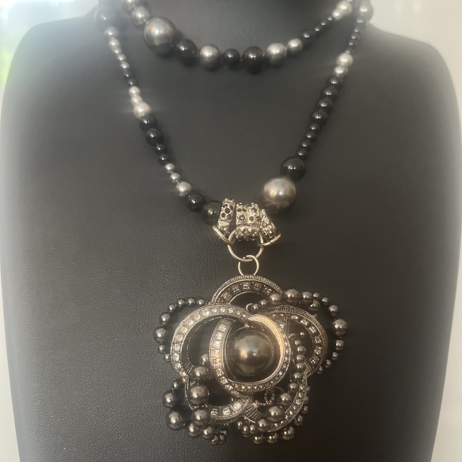 Chanel, Camélia Necklace, Circa 2010-photo-2