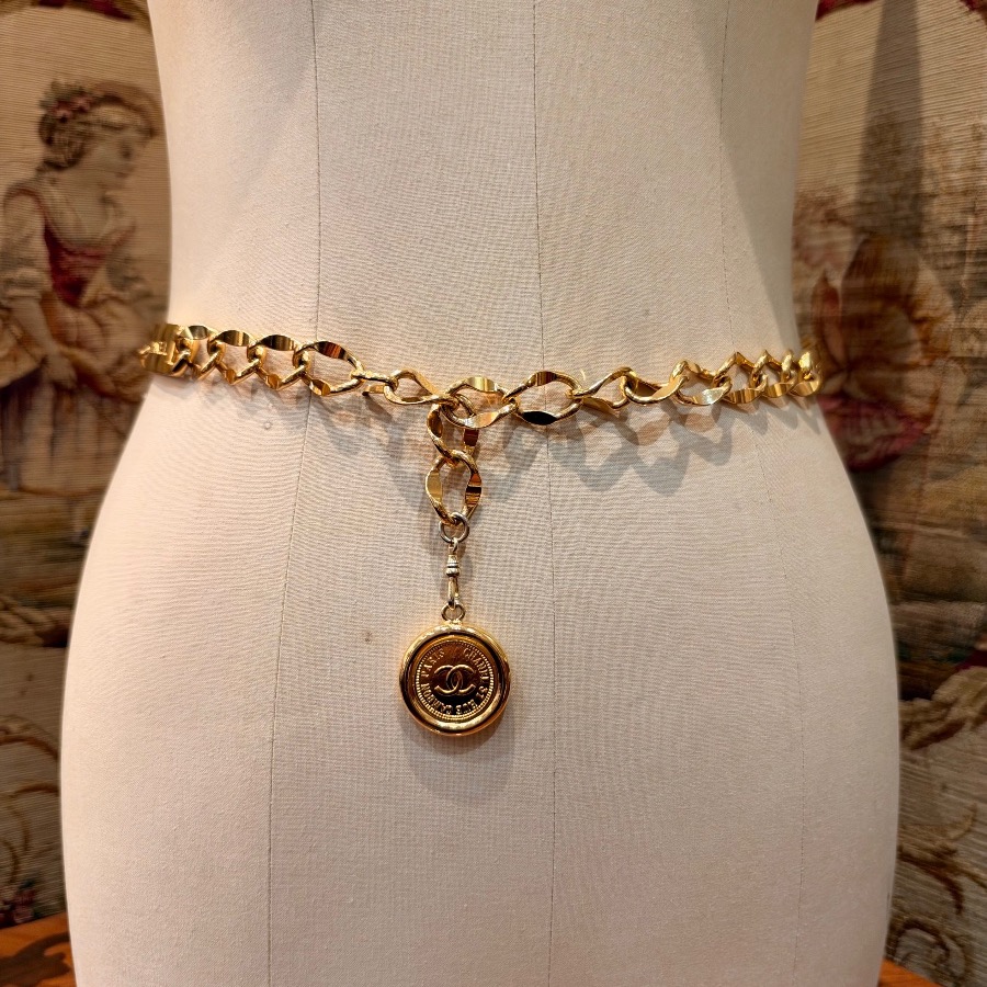 CHANEL, ceinture en métal doré circa 1990-photo-6