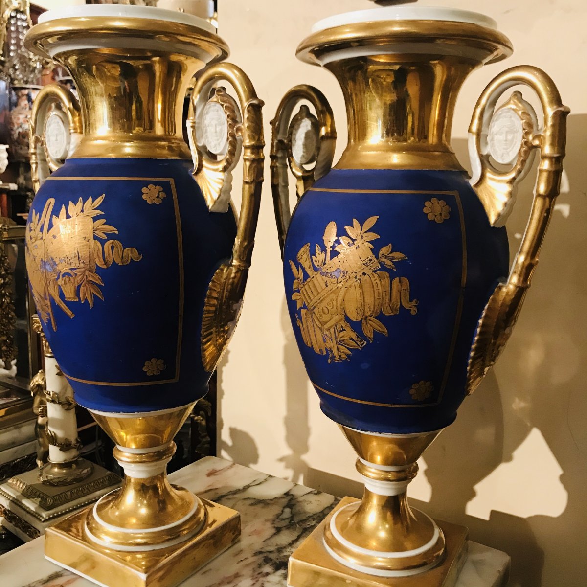 Pair Of Old Paris Porcelain Vases-photo-2