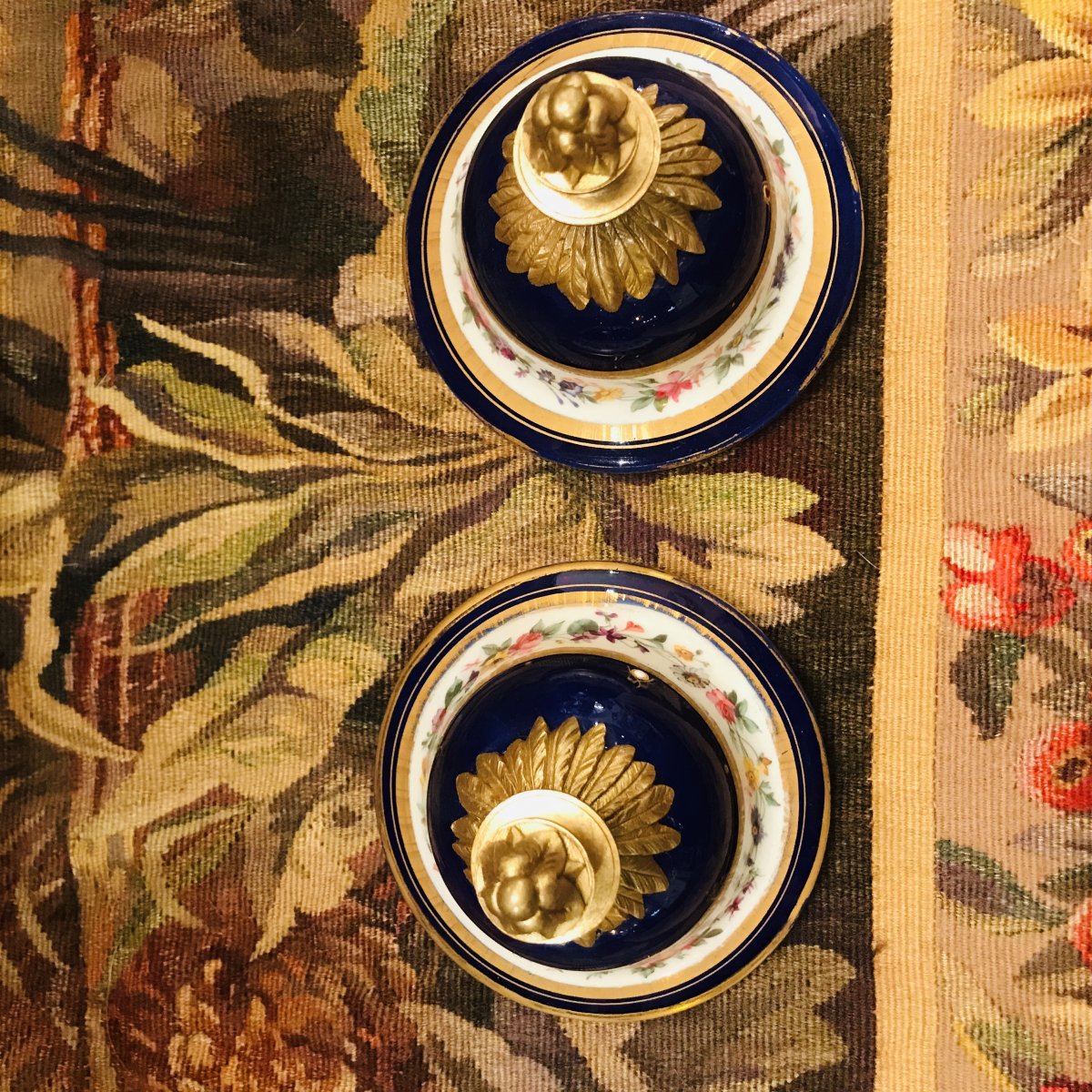 Paire De Vases Couverts Porcelaine -photo-4