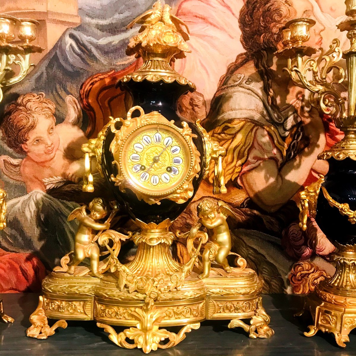 Garniture de Cheminée En Bronze et Porcelaine Bleu Dur Dans Le Goût De Sèvres-photo-3