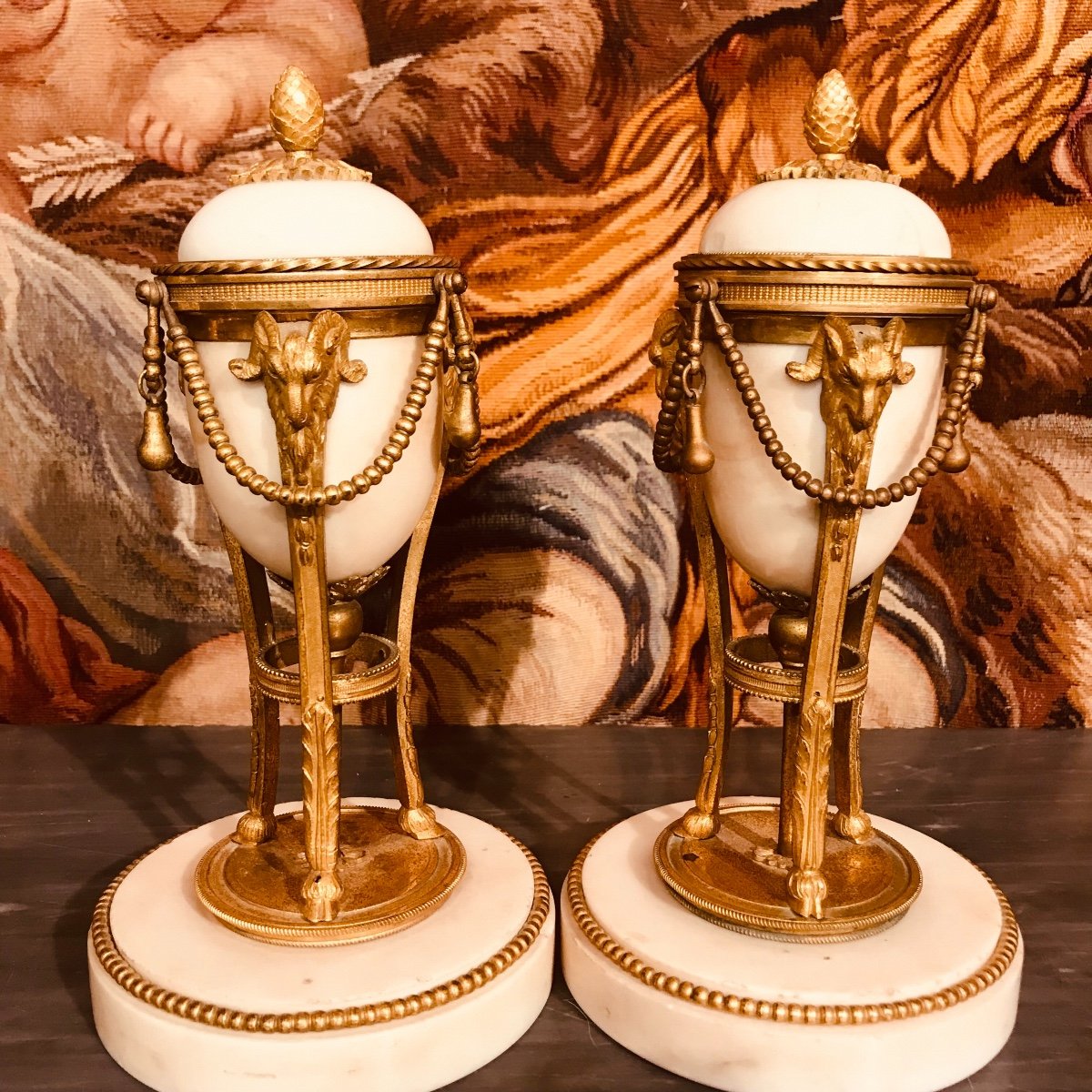 Paire De Cassolettes En Bronze Et Marbre Louis XVI.-photo-2