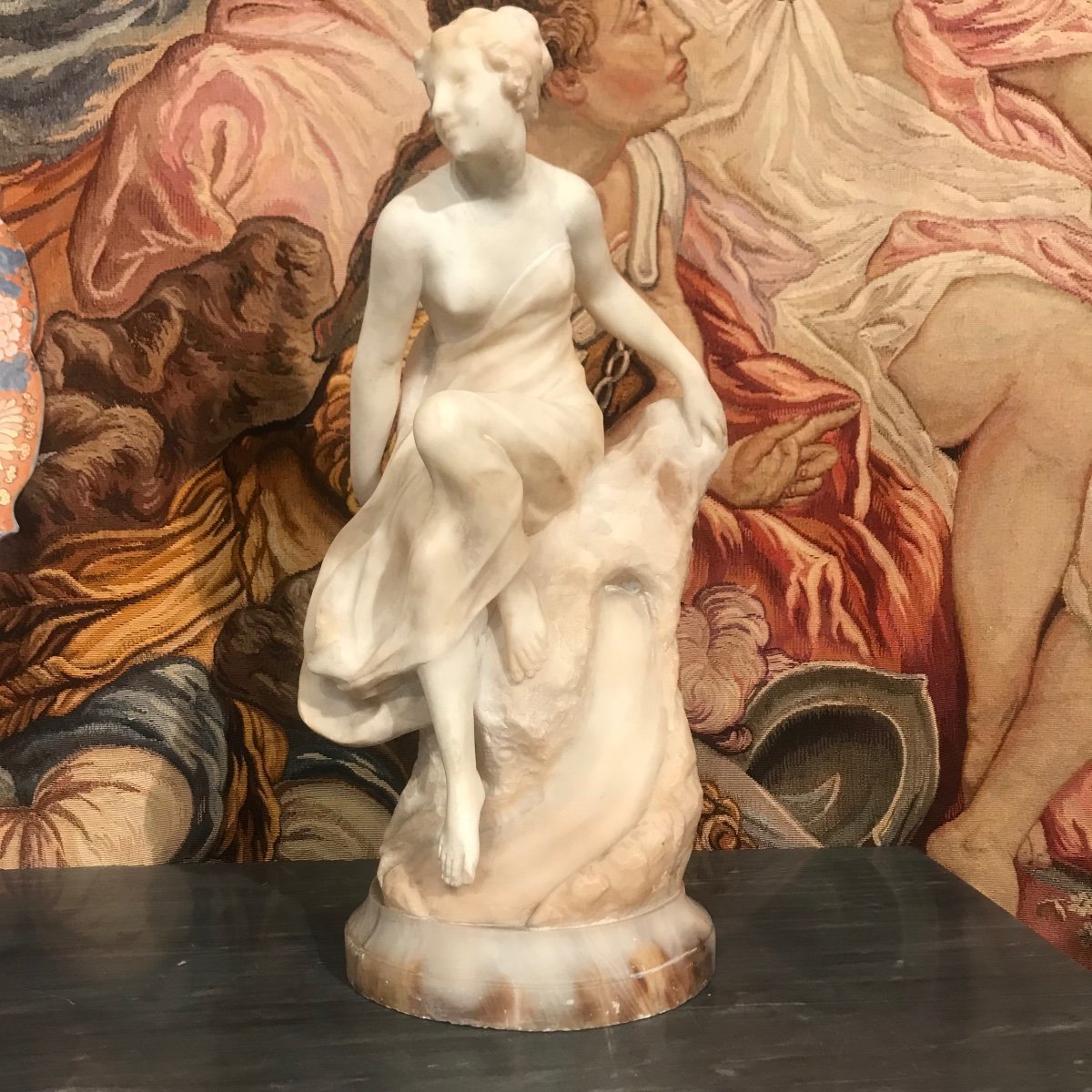 Sculpture, Jeune Femme En Marbre, XIX ème.