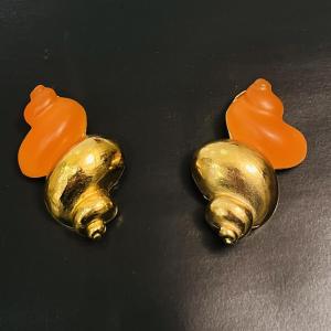 Dior, boucles d’oreilles à clips coquillages 