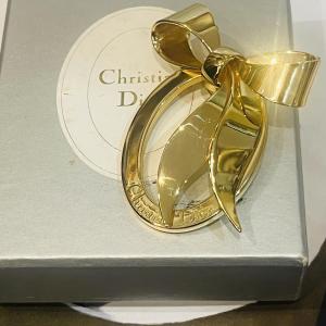 Christian Dior, broche noeud