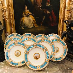 Minton, Assiettes En Porcelaine, XIXe siècle.