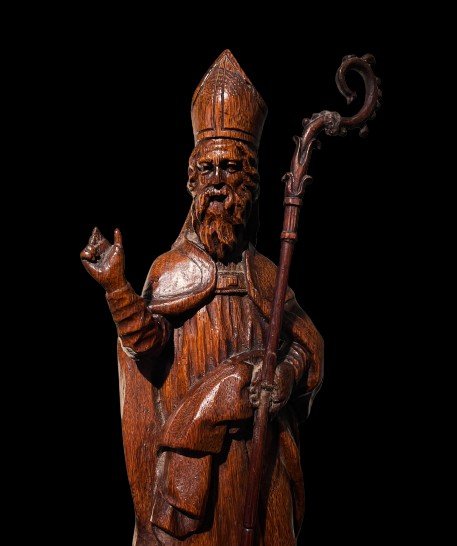 Saint Nicholas In Carved Wood-photo-1