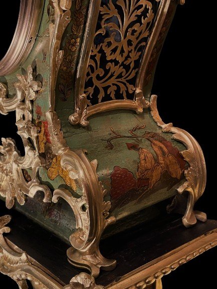 Green Cartel With Chinese Louis XV Decor-photo-3