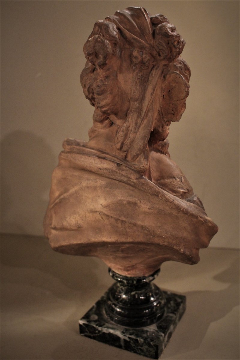 Female Terracotta Bust-photo-4