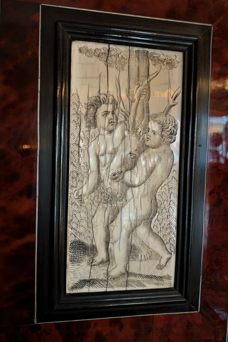 17th Century Flemish Tortoiseshell Cabinet-photo-4