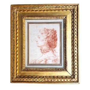 Ecole Française XVIIIème dessin sanguine portrait de jeune femme Louis XVI