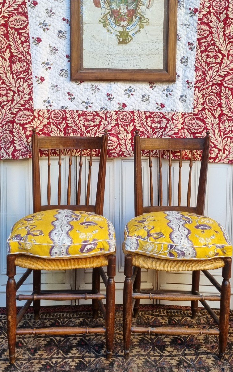 PAIRE DE CHAISES PAILLÈES ÉPOQUE DIRECTOIRE FIN XVIIIe  DEUX