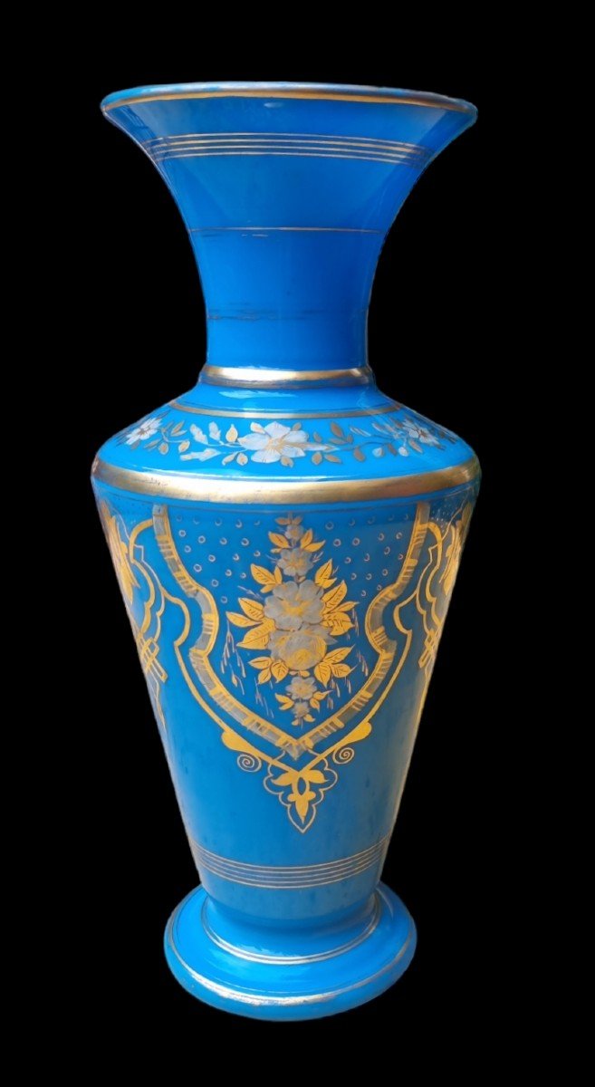 VASE EN OPALINE BLEUE NAPOLEON III