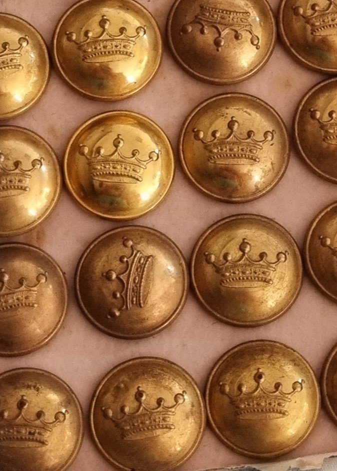 24 BOUTONS DE LIVRÉE COURONNE VICOMTE FIN XIXe-photo-3