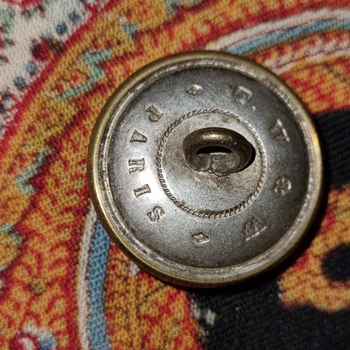 24 BOUTONS DE LIVRÉE COURONNE VICOMTE FIN XIXe-photo-1