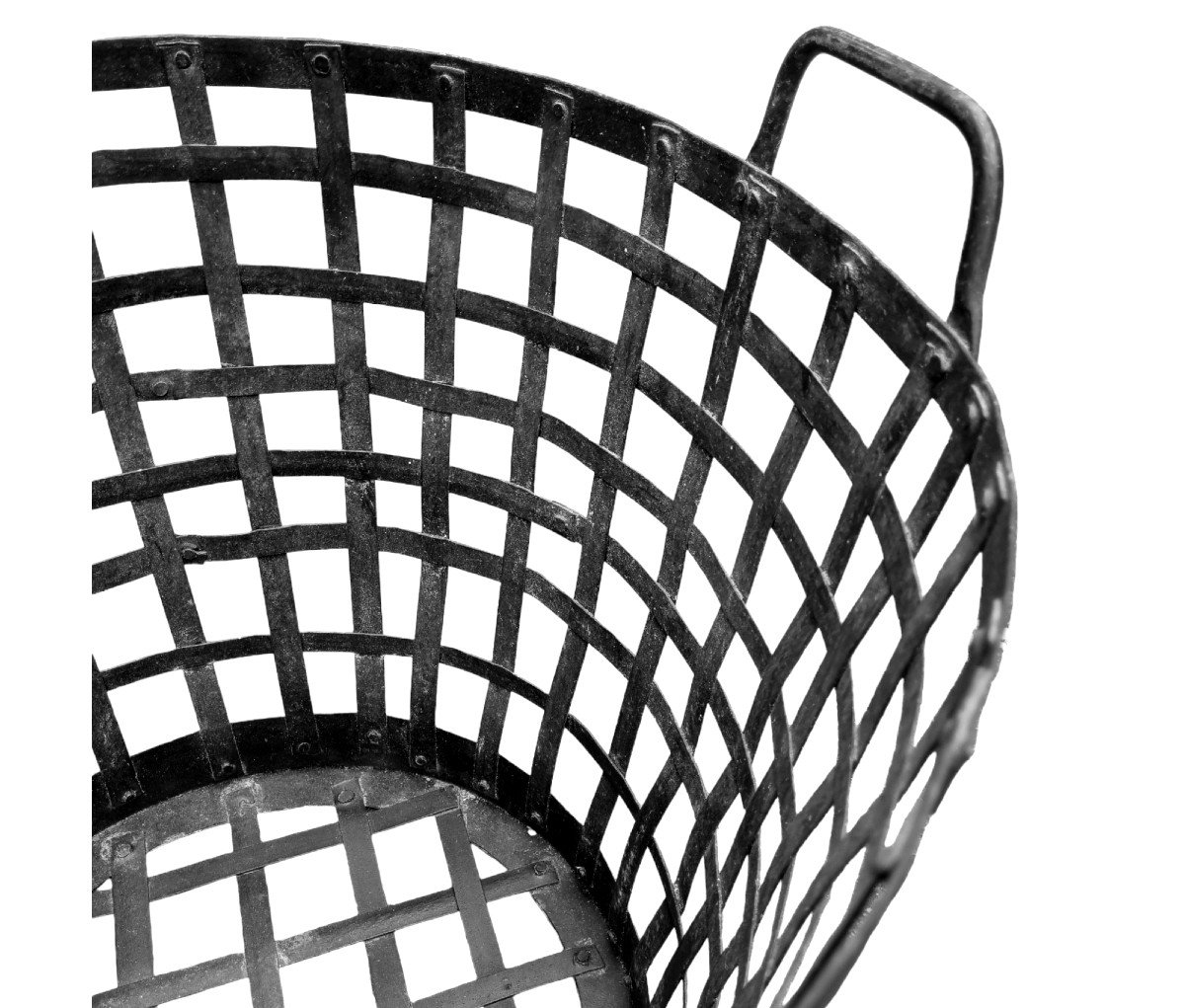 Braided And Riveted Metal Wash Basket Circa 1950-photo-2