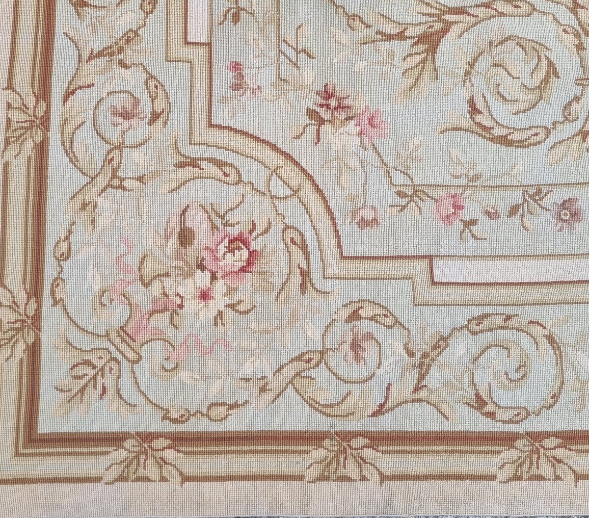 TAPIS AU PETIT POINT  LOUIS XVI  XXe  DANS LE GOÛT AUBUSSON  SAVONNERIE-photo-3