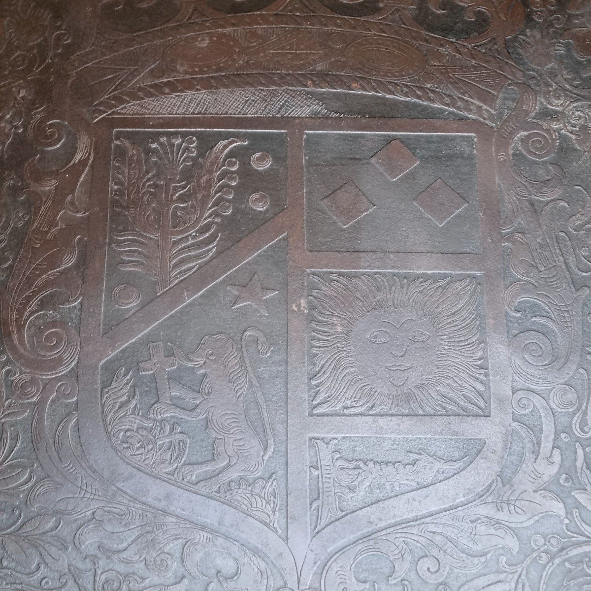 Engraved Metal Coat Of Arms 19th Century Crown Castle -photo-1
